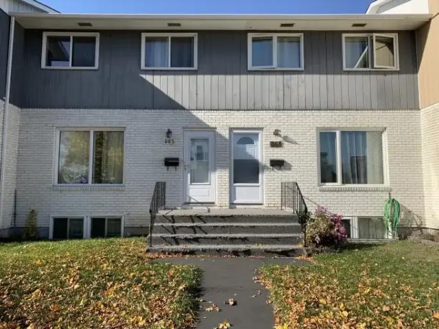 Townhouse for rent in The Maples, Winnipeg