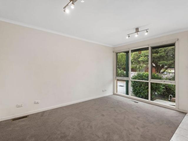 Townhouse for rent in Nunawading, Melbourne