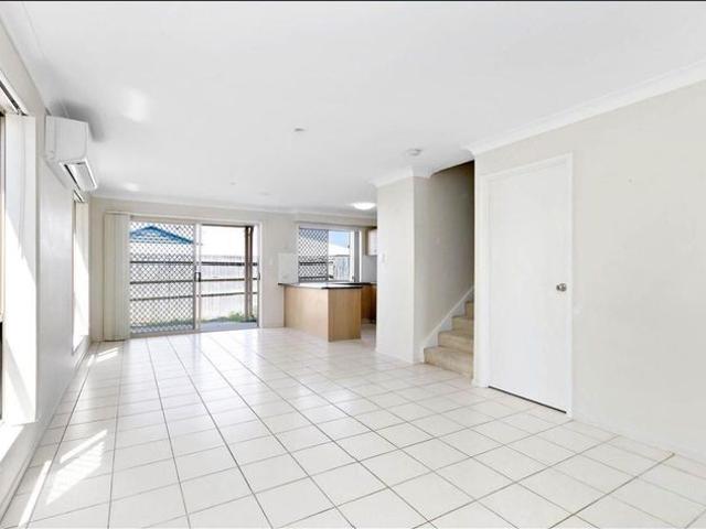 Townhouse for rent in Toombul, Queensland