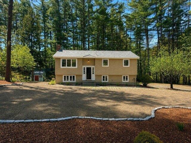 House for sale in Townsend, Massachusetts