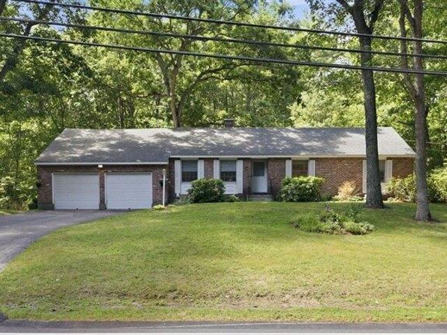 House for sale in Townsend, Massachusetts