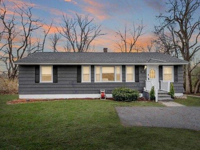 House for sale in Townsend, Massachusetts