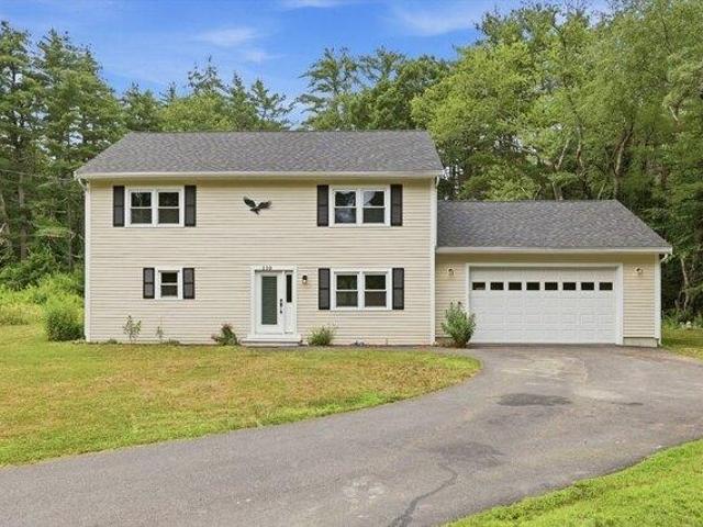 House for sale in Townsend, Massachusetts