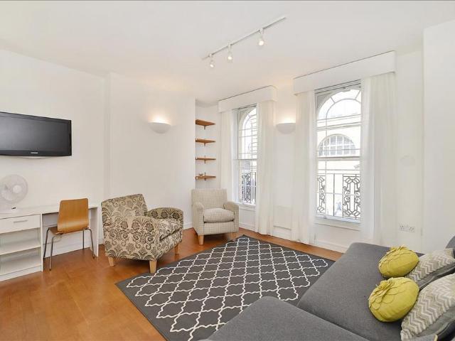 Flat for sale in Barnsbury, Greater London
