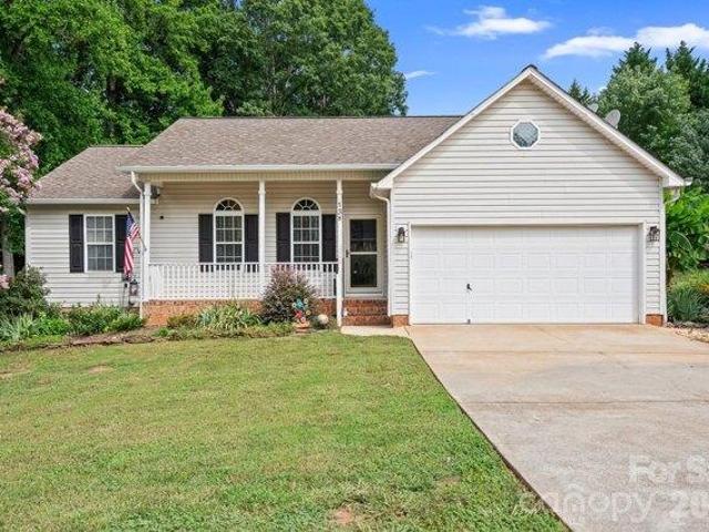 House for sale in Troutman, North Carolina