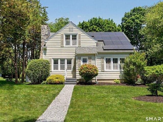 House for sale in Trumbull, Connecticut