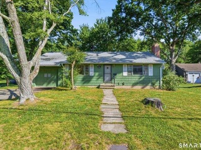 House for sale in Trumbull, Connecticut