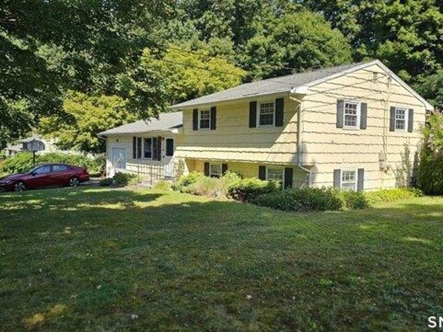 House for sale in Trumbull, Connecticut