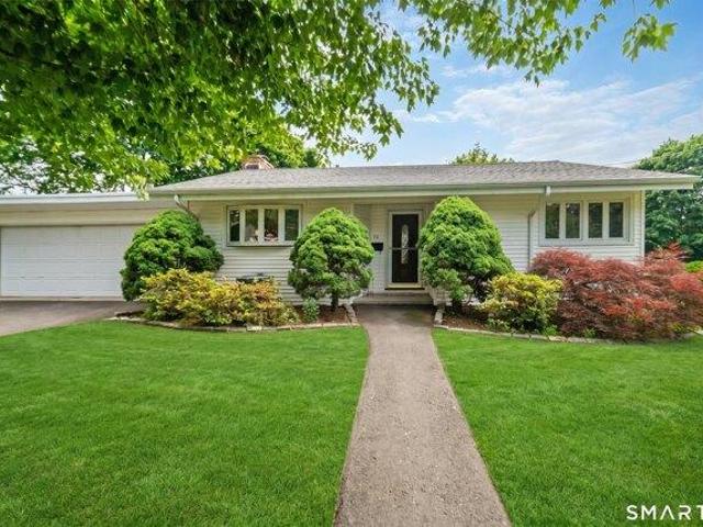 House for sale in Trumbull, Connecticut