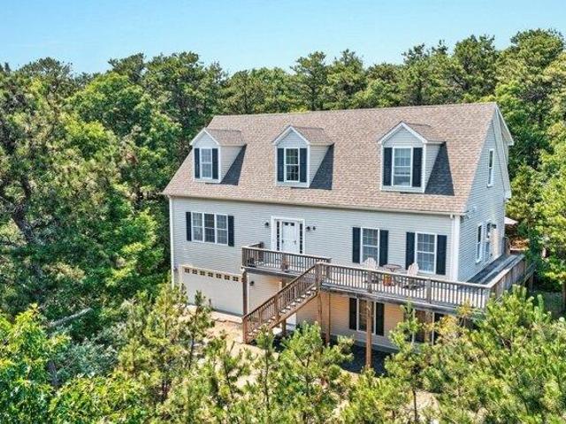 House for sale in North Truro, Massachusetts