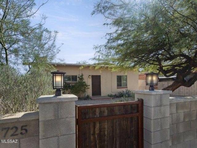 House for sale in Miracle Manor, Tucson