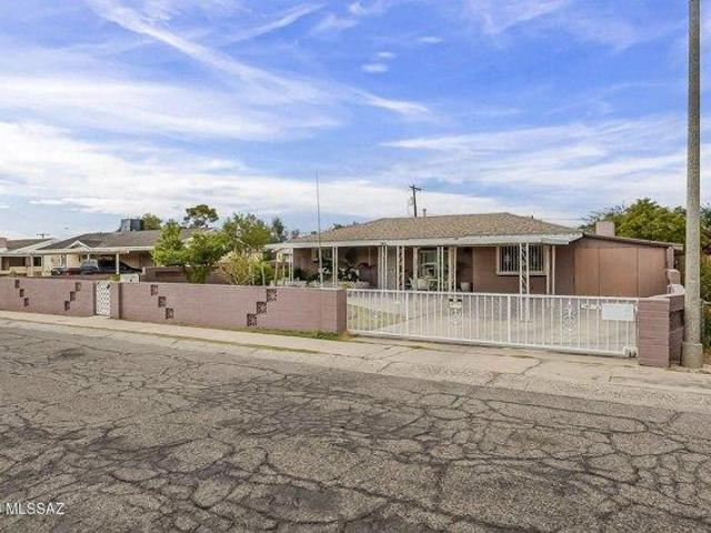 House for sale in Tucson, Arizona