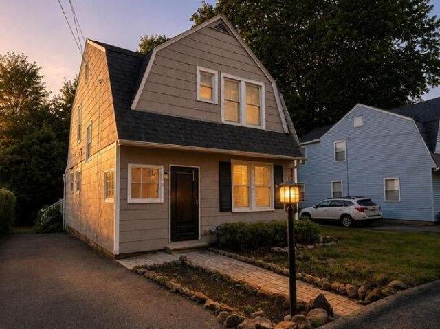 House for sale in Southfields, New York