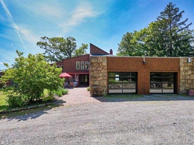 House for sale in Southfields, New York