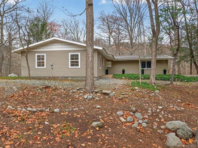 House for sale in Southfields, New York