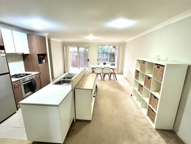 Townhouse for rent in Sydney, New South Wales
