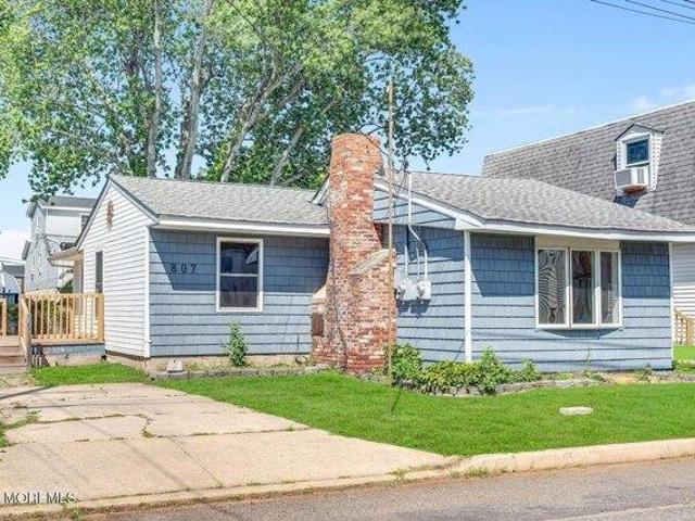 House for sale in Monmouth, New Jersey