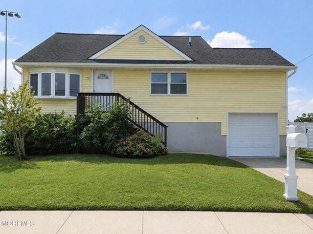 House for sale in Monmouth, New Jersey