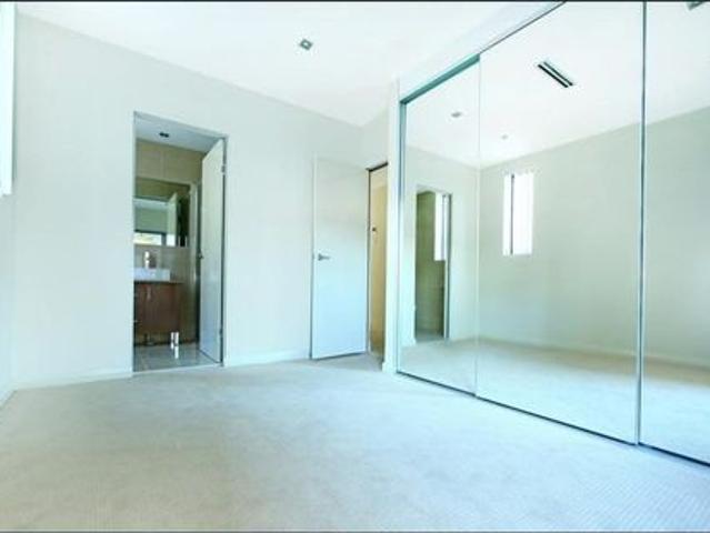 Apartment for rent in Wollongong West, New South Wales