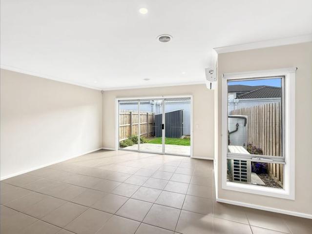 Apartment for rent in Newbridge South, Wallan