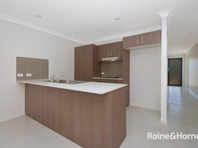 Duplex for rent in Rural View, Mackay