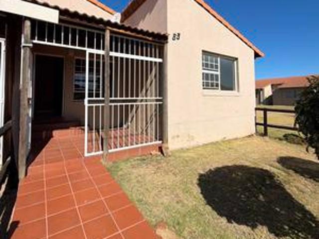 Townhouse for rent in Ekurhuleni, Gauteng