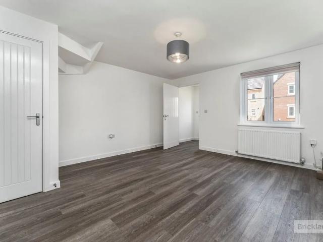 Townhouse for rent in Four Gotes, Cambridgeshire