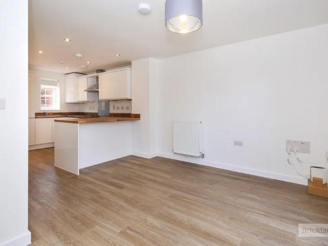 Townhouse for rent in Fen Drayton, Arrington