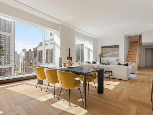 Apartment for sale in Arverne, New York