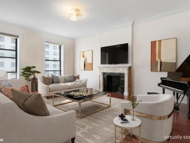 Apartment for sale in Arverne, New York