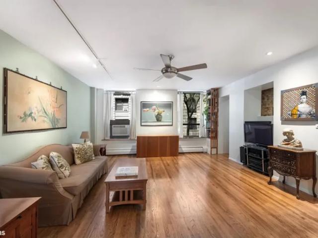 Apartment for sale in Arverne, New York