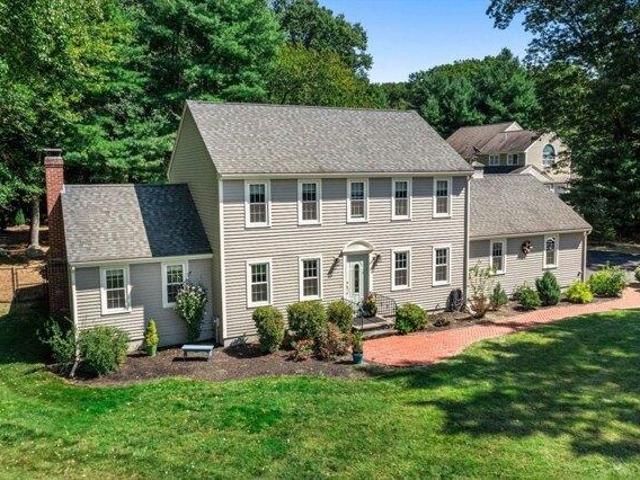 House for sale in Upton, Massachusetts