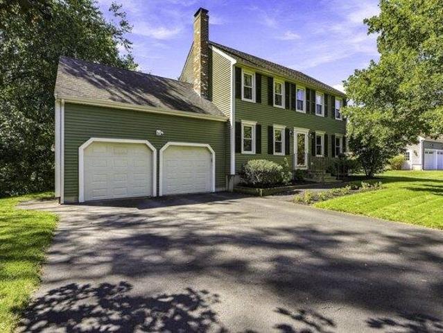 House for sale in West Upton, Upton