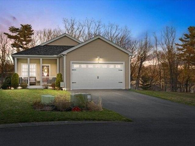 House for sale in North Uxbridge, Massachusetts