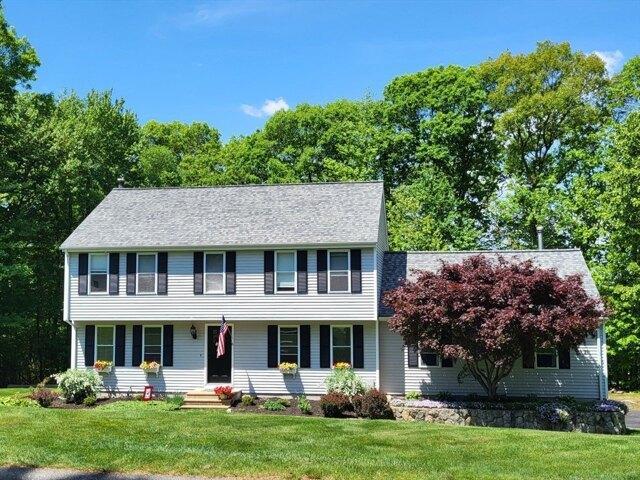 House for sale in North Uxbridge, Massachusetts
