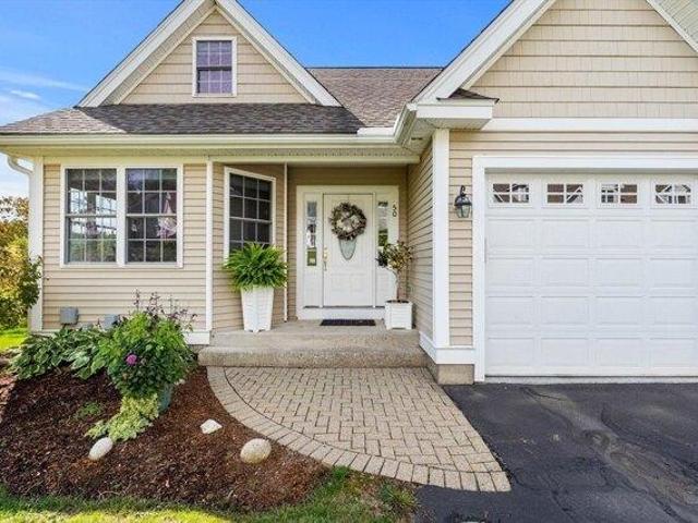 Condo for sale in North Uxbridge, Massachusetts