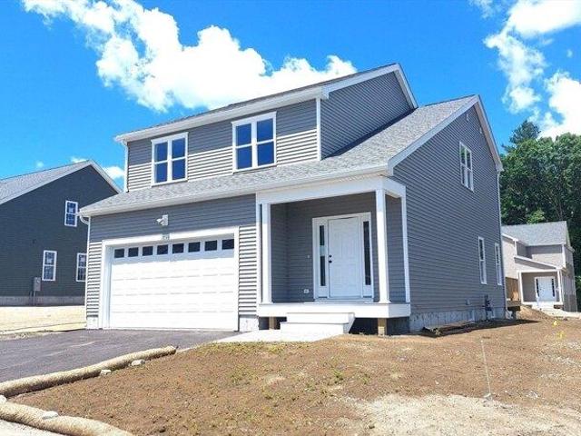 House for sale in North Uxbridge, Massachusetts