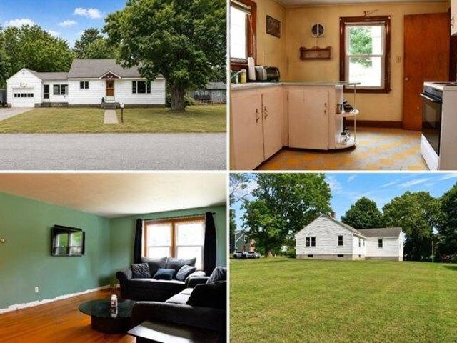 House for sale in North Uxbridge, Massachusetts