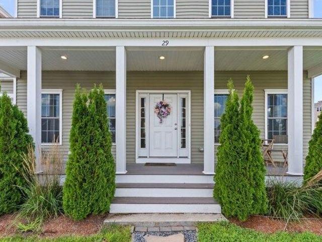 House for sale in North Uxbridge, Massachusetts