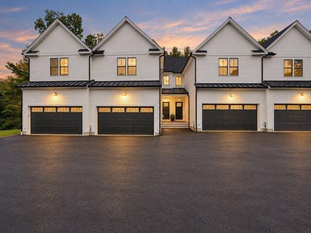 Condo for sale in Linwood, Uxbridge