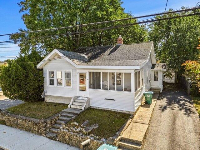 House for sale in Linwood, Uxbridge