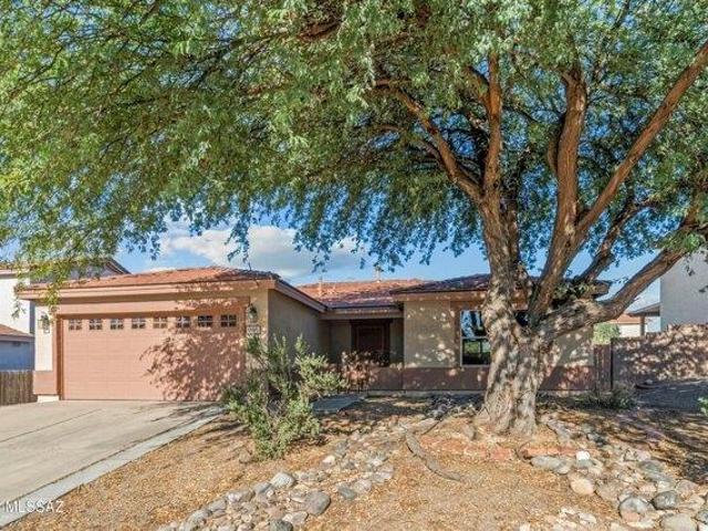 House for sale in Vail, Arizona