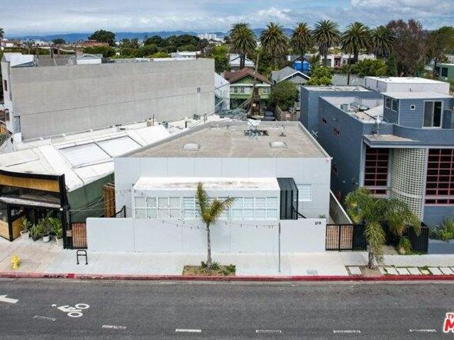 House for sale in Canoga Park, California