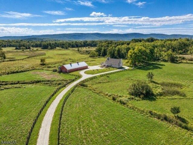 House for sale in Walnut Hill Country Club, Vernon Township