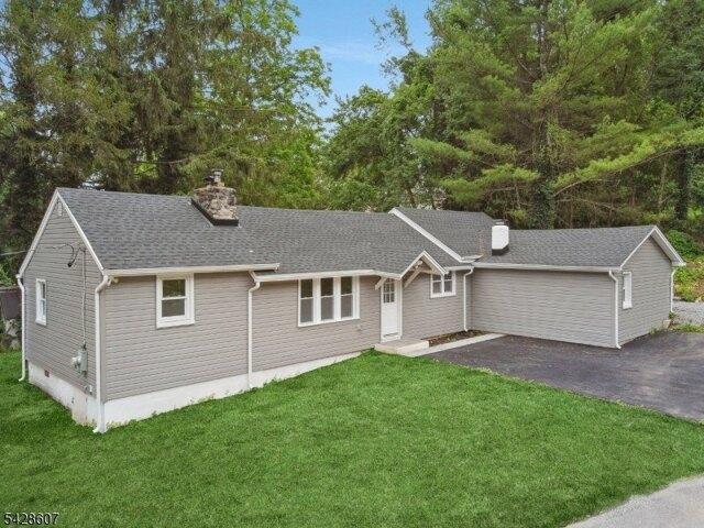 House for sale in Glenwood, New Jersey