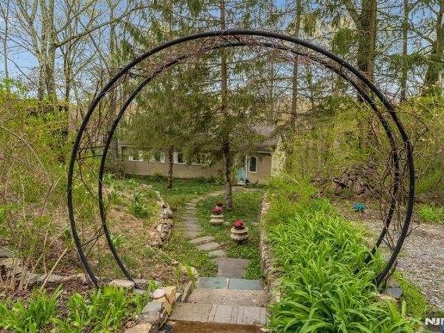 House for sale in Glenwood, New Jersey