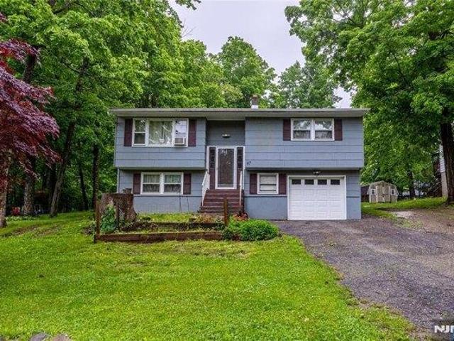 House for sale in Glenwood, New Jersey