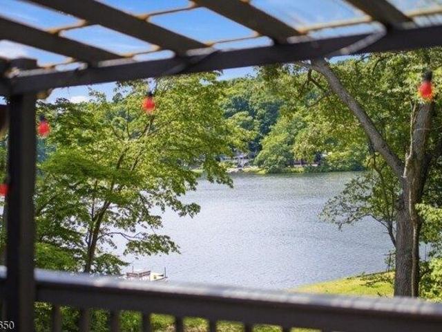 House for sale in Glenwood, New Jersey