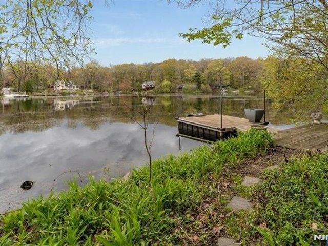 House for sale in Highland Lakes Country Club, Vernon Township