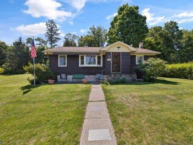 House for sale in Glenwood, New Jersey